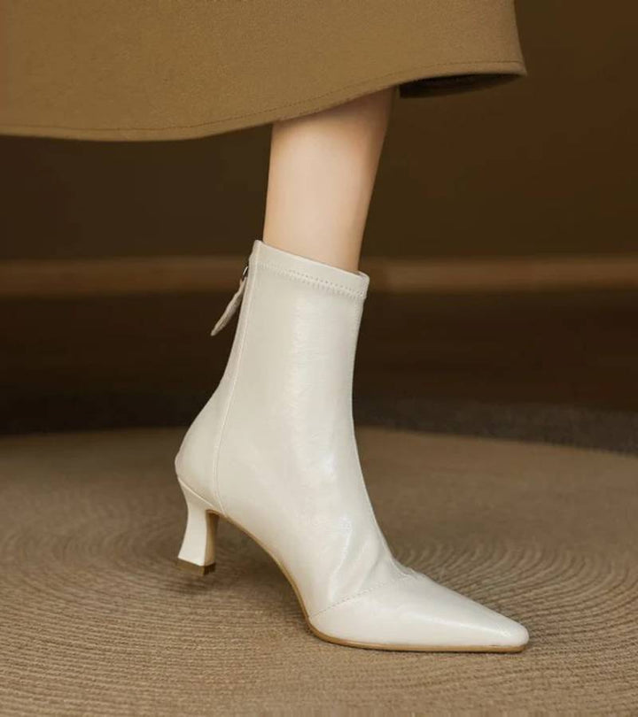 Fulvia | Stivaletti minimal in pelle con tacco medio
