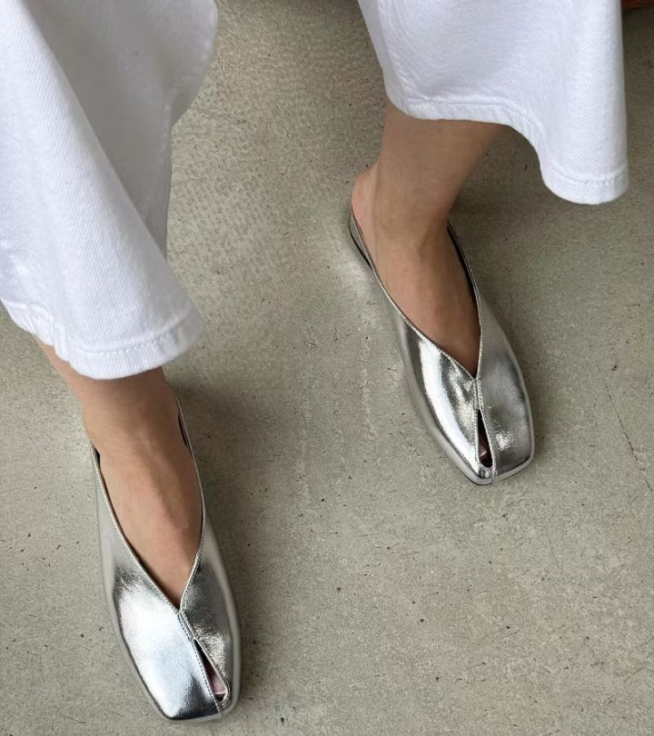 Delia | Mule Flat in Puro Cuoio per Camminare in Libertà