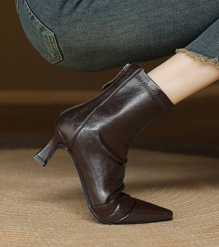 Fulvia | Stivaletti minimal in pelle con tacco medio