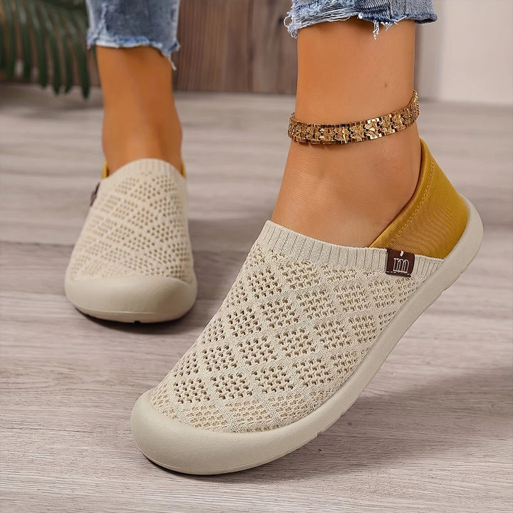 Lorena | Sneaker Slip-On Traforata, Leggerezza e Freschezza per l'Estate
