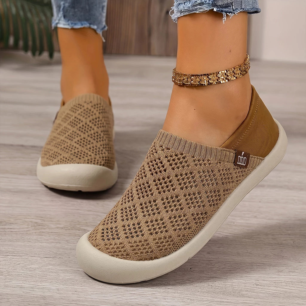 Lorena | Sneaker Slip-On Traforata, Leggerezza e Freschezza per l'Estate
